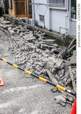 rubble 132605236