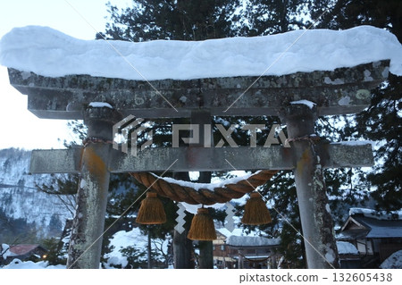 A shrine 132605438
