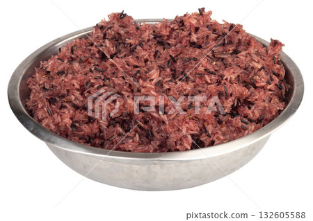 Black sticky rice is in the stainless steel bowl on white background 132605588