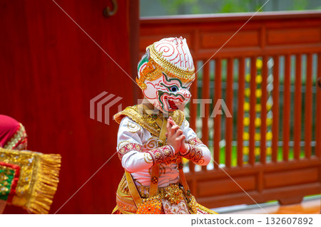 Thai Khon Mask Dance Performance Thai Khon Mask Dance Performance 132607892