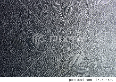 Showa retro glass background texture with leaf pattern 132608389
