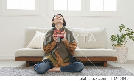 呈現女性形象 132608494