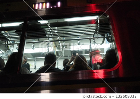 火車上的乘客 火車上的乘客 132609332