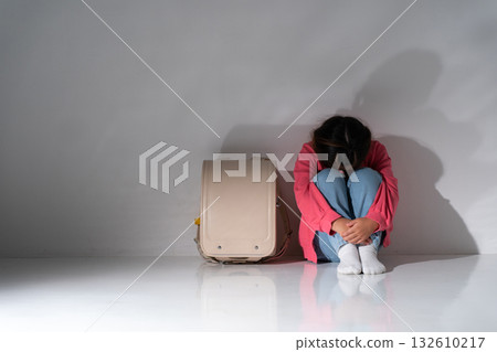 女孩孤獨 132610217