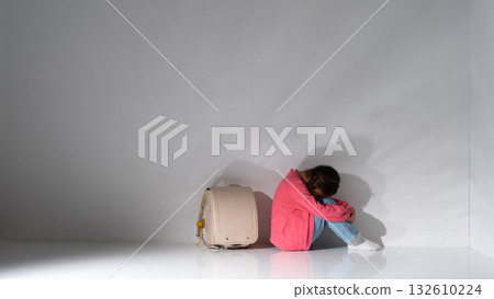 女孩孤獨 132610224