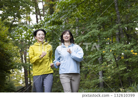 running woman 132610399