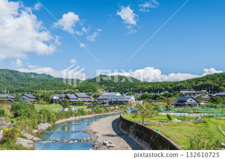 Akutagawa River flows through the Ichihara district of Takatsuki 132610725
