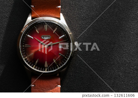 A mechanical automatic calendar mens watch with red sunburst dial A mechanical automatic calendar mens watch with red sunburst dial 132611606