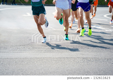 馬拉松選手腳部特寫 132611623