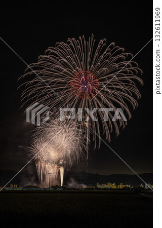 Huge fireworks burst into the night sky in Kameoka 132611969