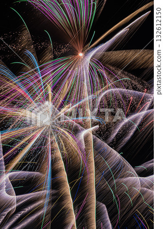 五彩繽紛的煙花 五彩繽紛的煙花 132612150