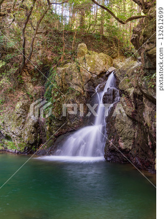 靜岡縣濱松市仙岩瀑布秋季全景 132612699