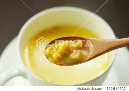 Corn soup 132614512