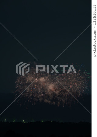 Scenes from the Morimachi Summer Fireworks Festival in Morimachi (Shizuoka Prefecture) Scenes from the Morimachi Summer Fireworks Festival in Morimachi (Shizuoka Prefecture) 132616113