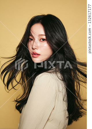 Beautiful and vibrant face: beauty and health concept 132617177