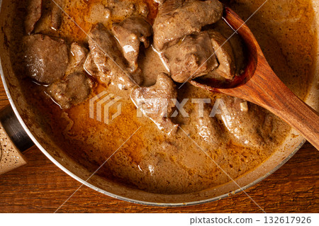 beef stroganoff, pan cooking, close-up, homemade, 132617926