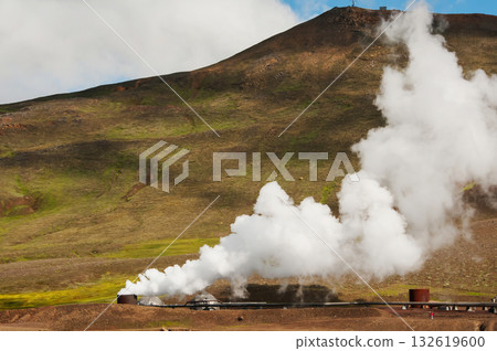 Geothermal power station in Iceland 132619600