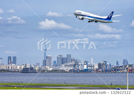 Scenery of Haneda Airport, plane taking off and Tokyo Skytree, Ota Ward, Tokyo Scenery of Haneda Airport, plane taking off and Tokyo Skytree, Ota Ward, Tokyo 132622522