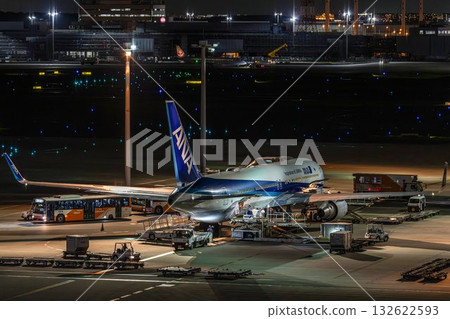 羽田機場夜間，停放的飛機，東京大田區 132622593