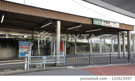 JR東海道線、橫須賀線和根岸線大船站西口 132623097