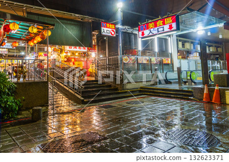 Taiwan Taipei Shilin Night Market Night Walk Street Food 132623371