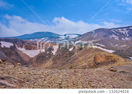 View of the west side from the eastern ridge of Azuma-Kofuji in Fukushima City, Fukushima Prefecture (including the crater, Mount Higashi-Azuma, Mount Horai, Mount Issaikyo, etc.) 132624816
