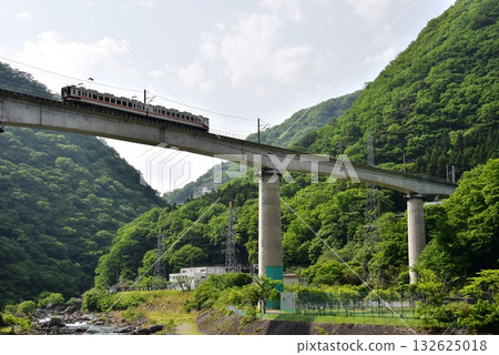 Nikko City Kawaji Onsen - Yagan Railway Aizu-Kinugawa Line and the view 132625018