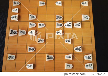 第73屆Oza錦標賽第三局的棋盤，該局中玩家認輸。 132626234