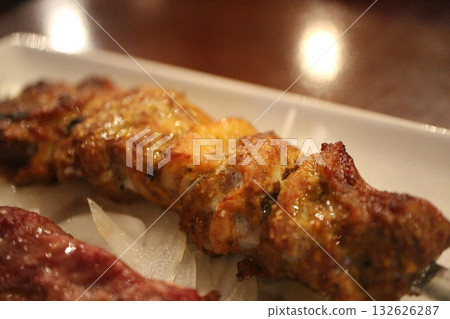 阿富汗美食：卡巴布和穆爾格 132626287