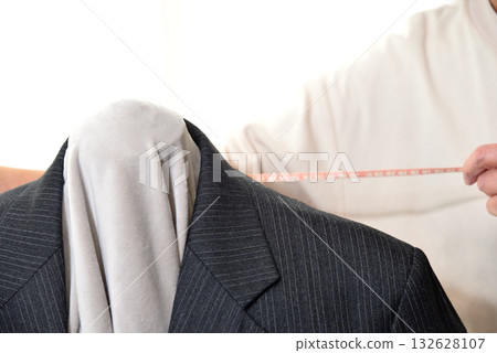 Tailor custom-made suit tailoring Tailor custom-made suit tailoring 132628107