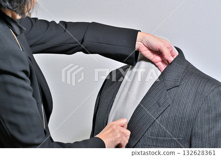 Tailor custom-made suit tailoring Tailor custom-made suit tailoring 132628361