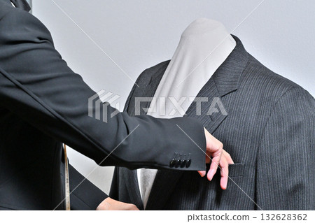 Tailor custom-made suit tailoring 132628362