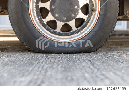 Low air pressure in worn tire. Low air pressure in worn tire. 132628469