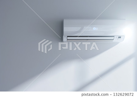 Image of an air conditioner and a comfortable indoor space 132629072