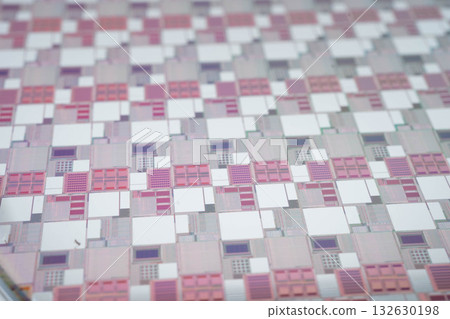 Silicon wafer for manufacturing semiconductor of integrated circuit. 132630198