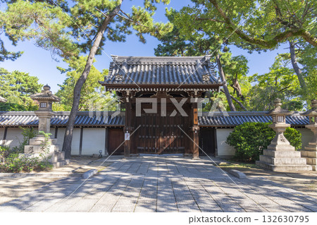 Sumiyoshi Taisha Shrine Shinkanmon Gate 132630795