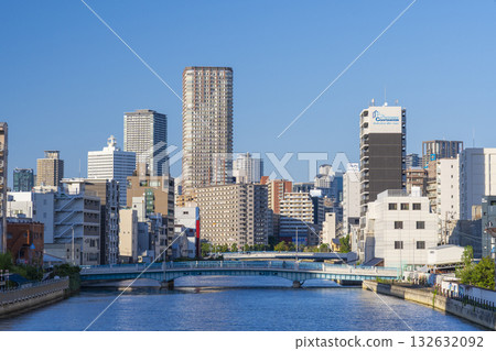 View from the top of the Osaka Dome Zenhodo Bridge [Osaka Cityscape] 132632092
