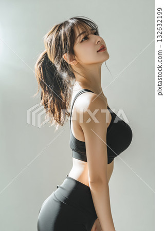 [Vertical photo] Female model 132632199