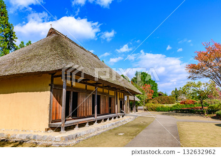 Autumn Michinoku Lakeside Park: Autumn leaves, kochia and old houses Autumn Michinoku Lakeside Park: Autumn leaves, kochia and old houses 132632962