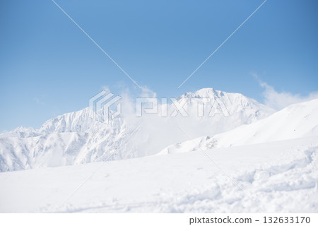 The Ushiro-Tateyama mountain range seen from the ridge of Mt. Karamatsu in the dead of winter 132633170