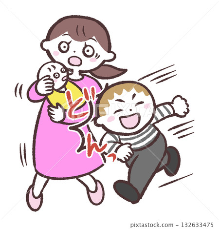 圖：一個奔跑的孩子撞到一位抱著嬰兒的婦女 132633475