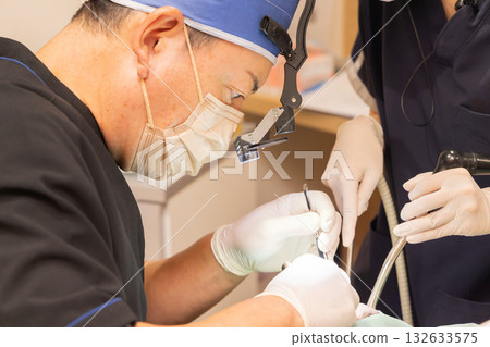 牙科治療圖片 132633575