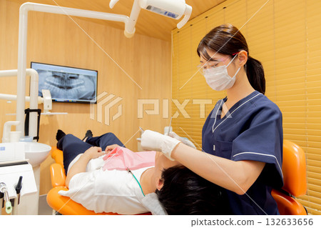 Medical medical dentist dentist image 132633656