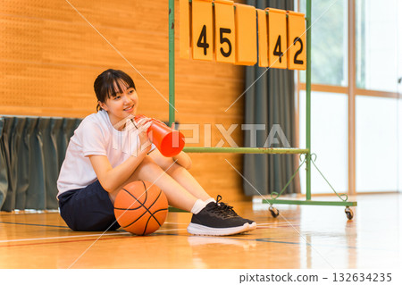 School club activities, girls cheering for the basketball club, sports festival, class match, tournament, game School club activities, girls cheering for the basketball club, sports festival, class match, tournament, game 132634235