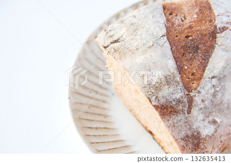 白色盤子上的鄉村風味 132635413