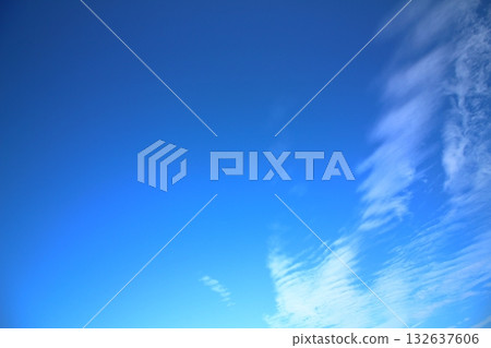 Thin clouds spreading across the blue autumn sky Thin clouds spreading across the blue autumn sky 132637606