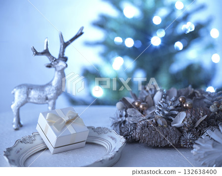 Christmas image gift box 132638400