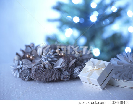 Christmas image gift box 132638403