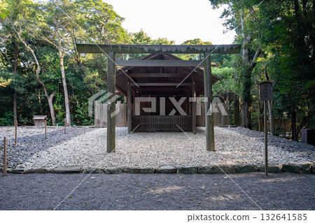 Moonlight temple shrine 132641585