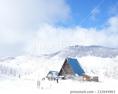 八岳北部的銀色世界 | 通往陽光之巔、藍天白雪的索道 132644963